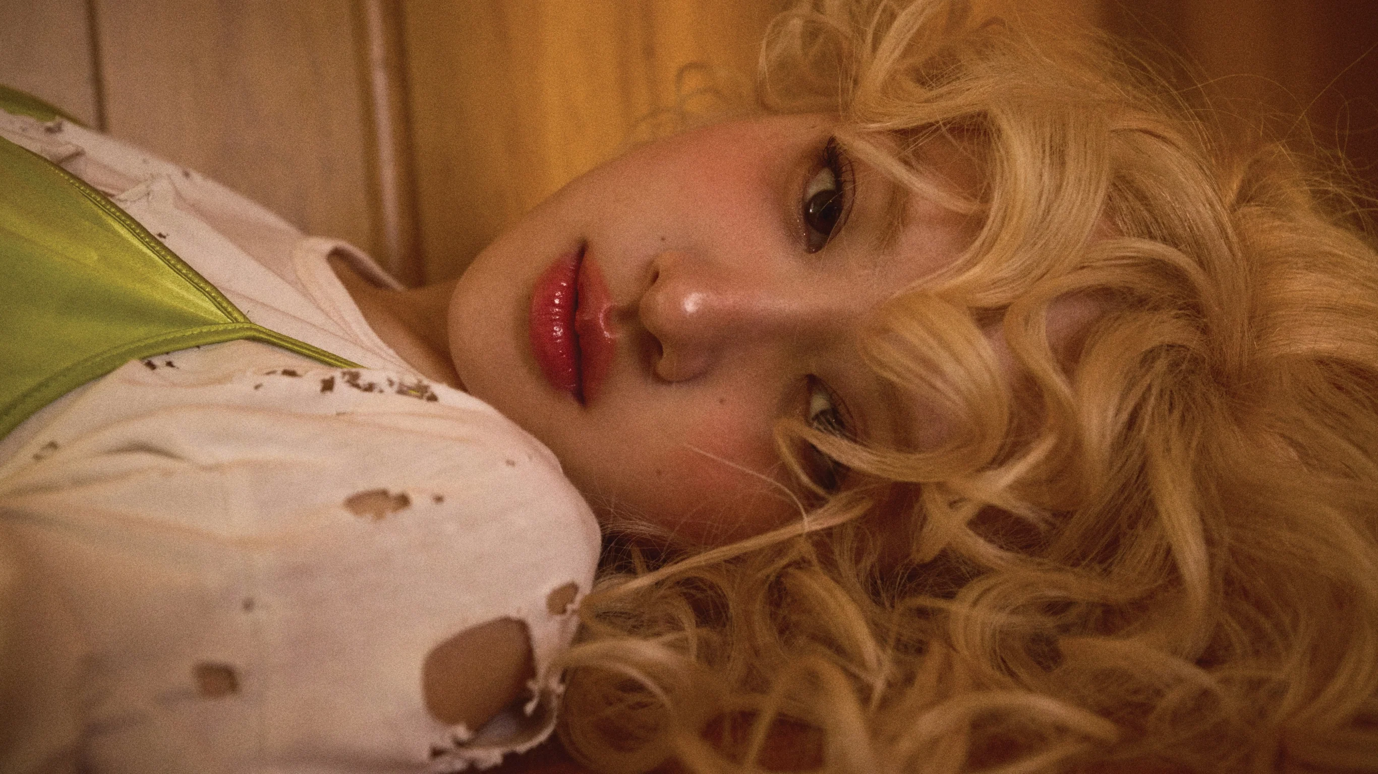 Experience the Sound of ROSÉ